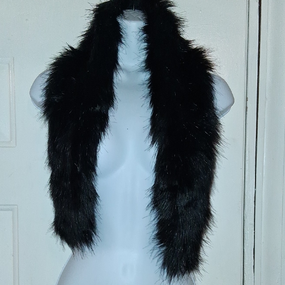 Luxurious Black Faux Fur Stole